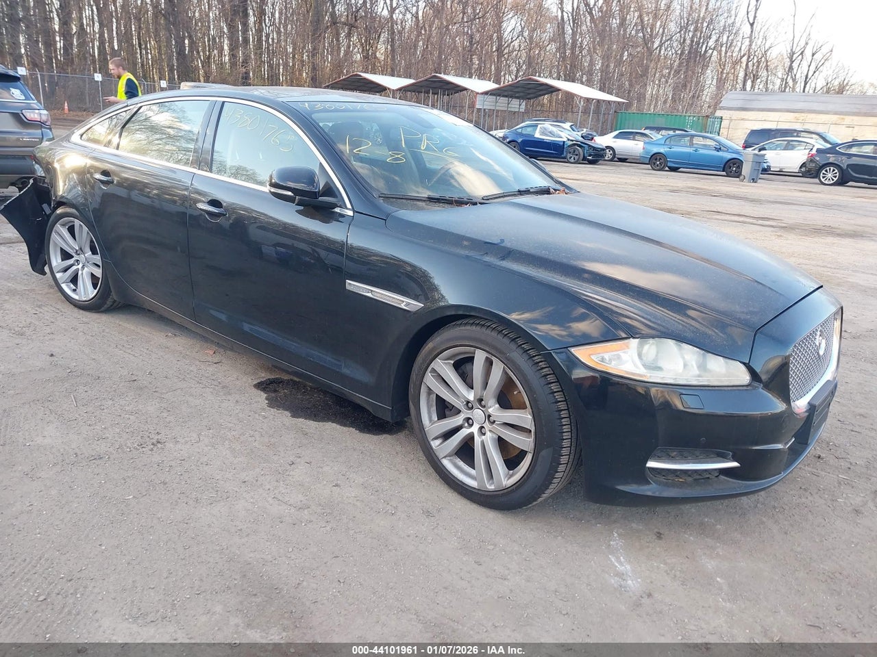 SAJWA2GB8BL****** · 2011 JAGUAR XJ XJL