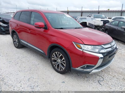 2016 MITSUBISHI OUTLANDER SE