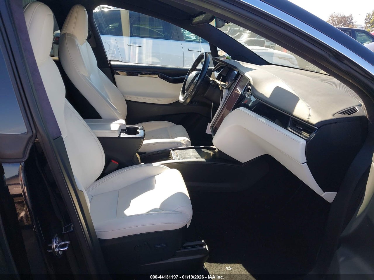 2020 TESLA MODEL X   · 5/11