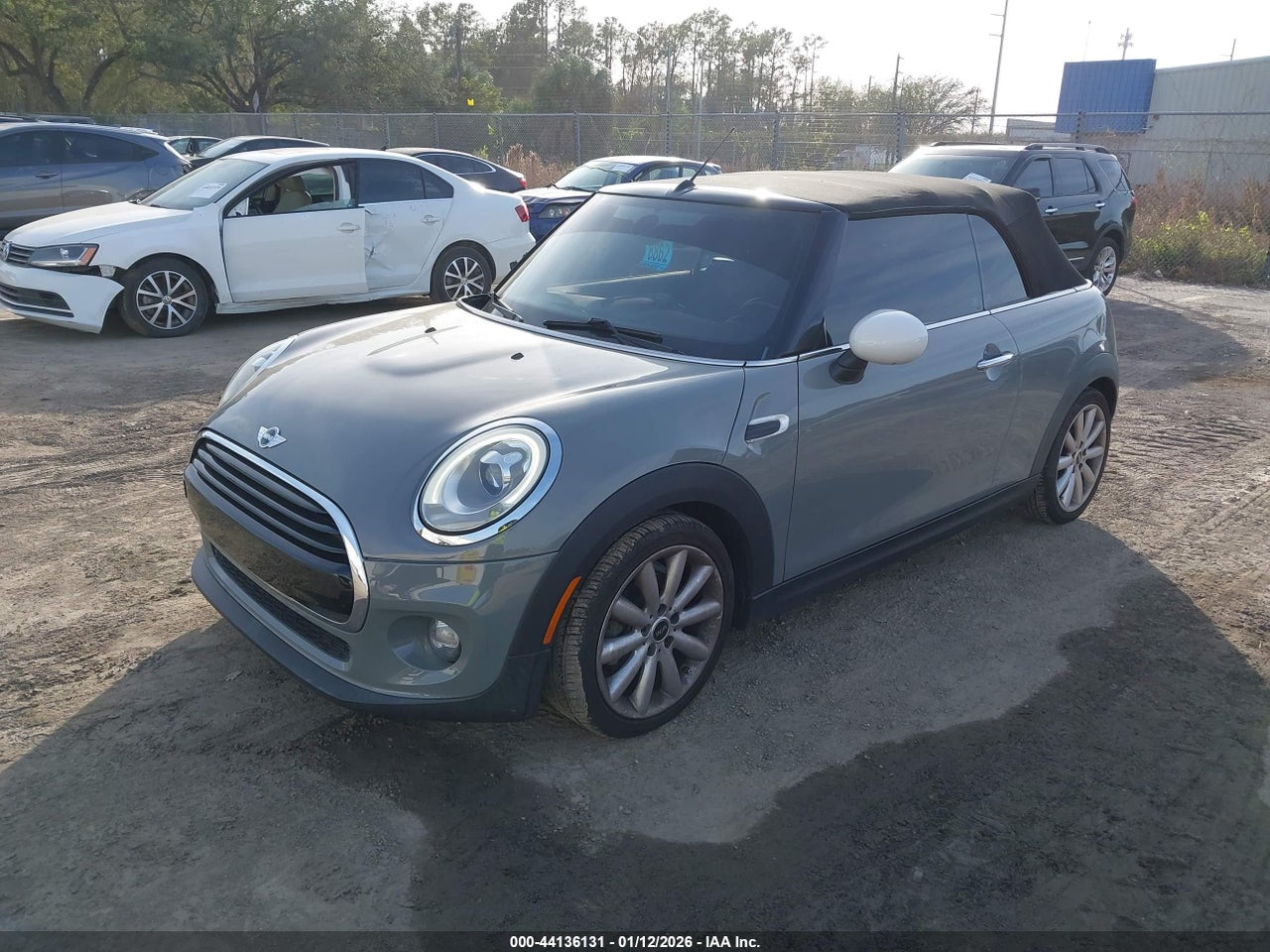 2017 MINI CONVERTIBLE COOPER · 2/11