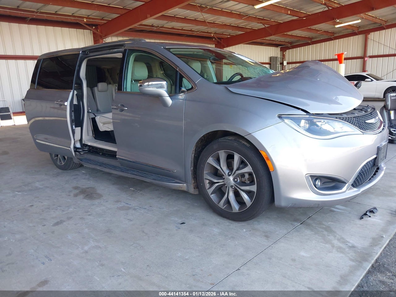 2C4RC1GG1HR****** · 2017 CHRYSLER PACIFICA LIMITED