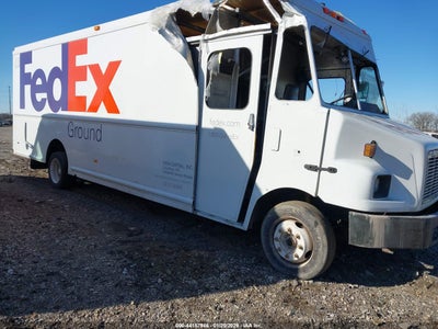 2004 FREIGHTLINER CHASSIS M LINE WALK-IN VAN