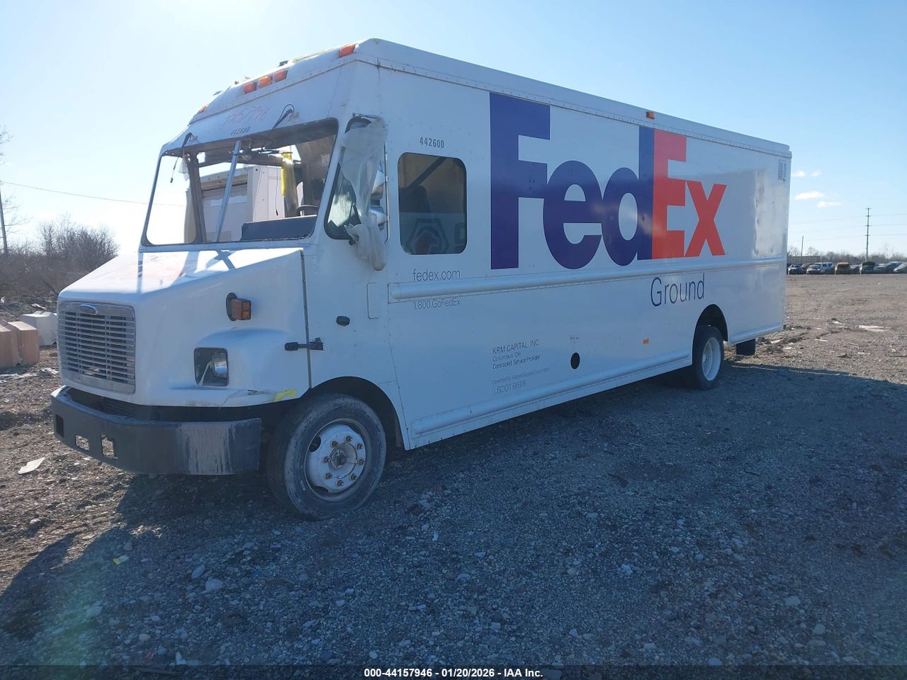2004 FREIGHTLINER CHASSIS M LINE WALK-IN VAN · 2/4