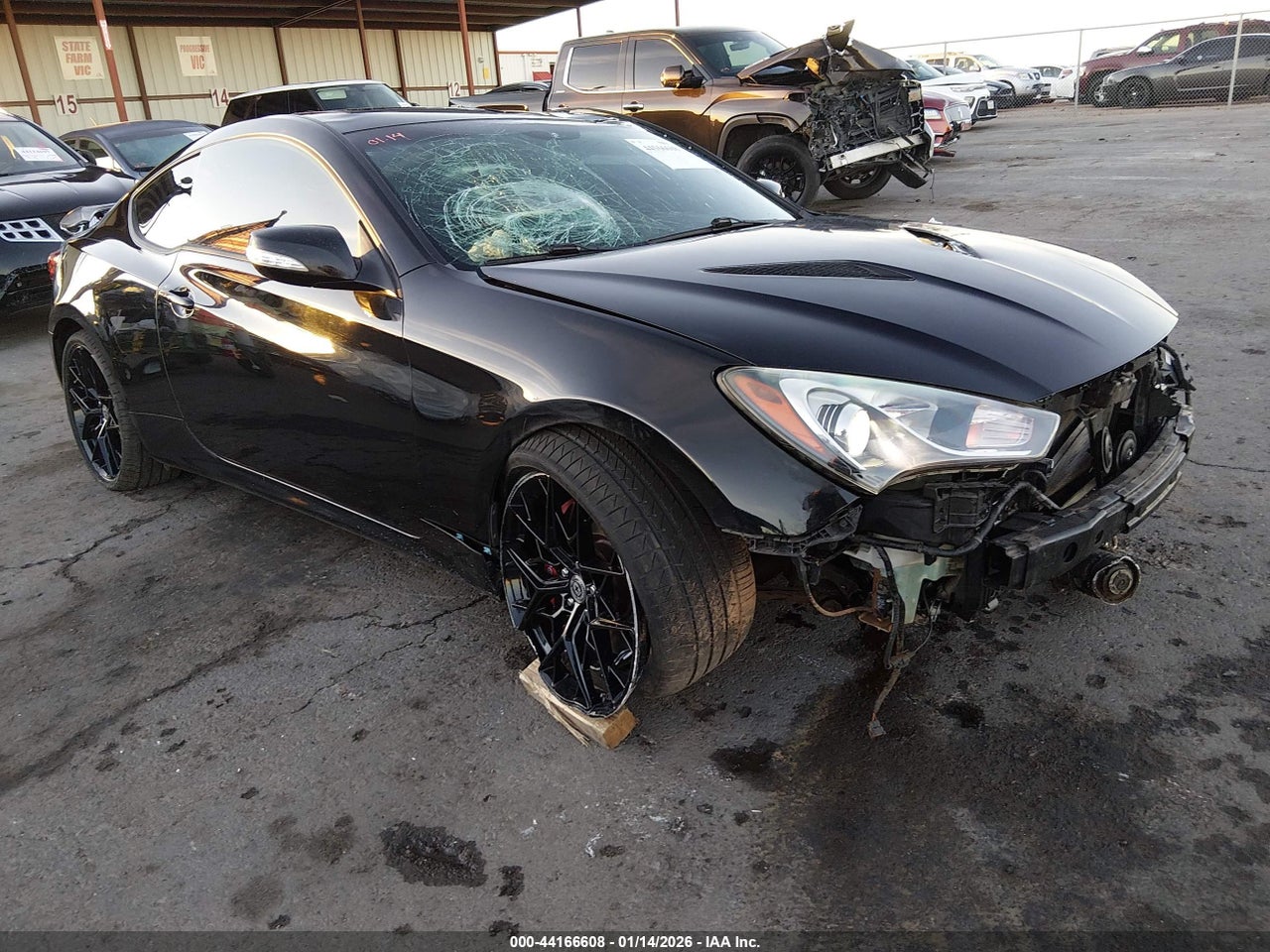 KMHHU6KJXFU****** · 2015 HYUNDAI GENESIS 3.8 ULTIMATE
