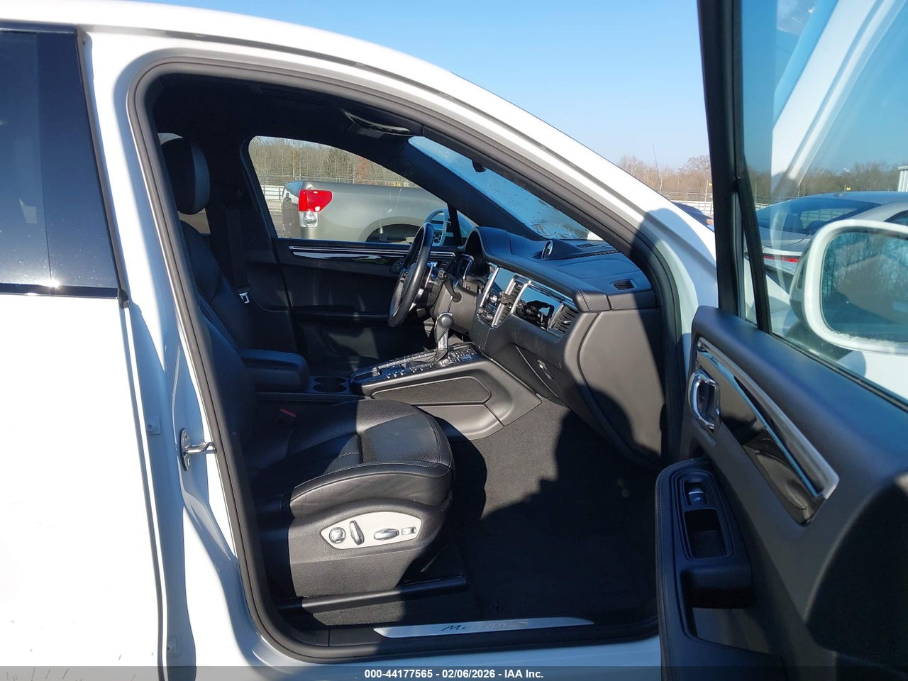 2018 PORSCHE MACAN S · 5/11