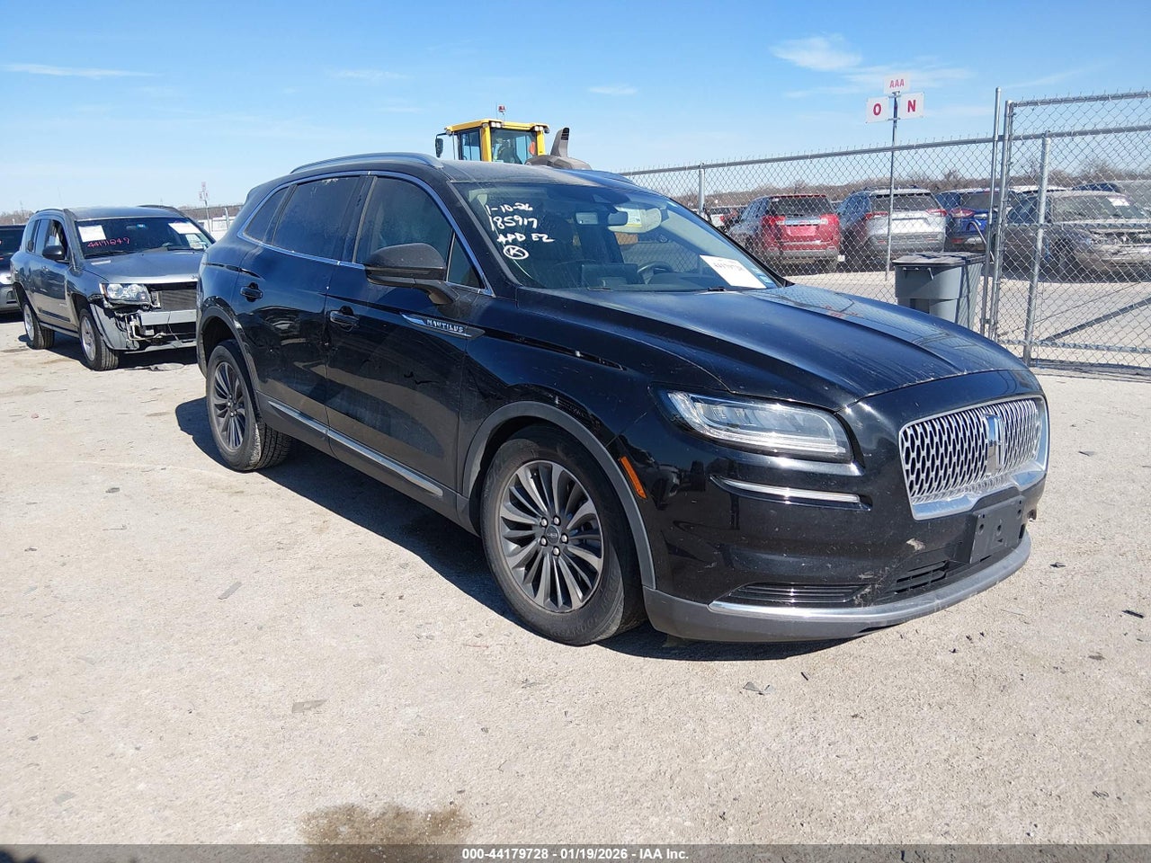 2LMPJ6J90NB****** · 2022 LINCOLN NAUTILUS STANDARD