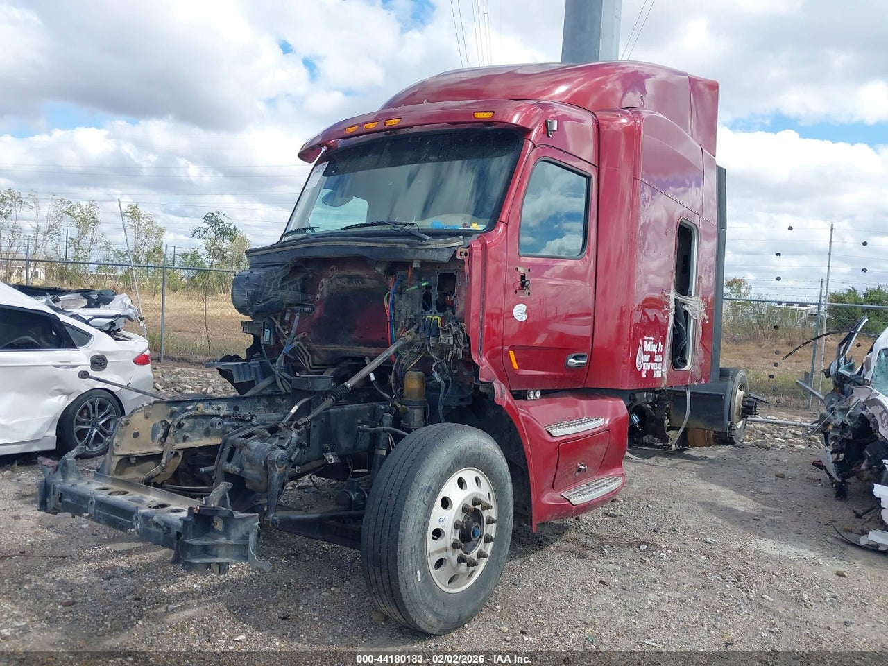 2015 PETERBILT 579 · 2/4