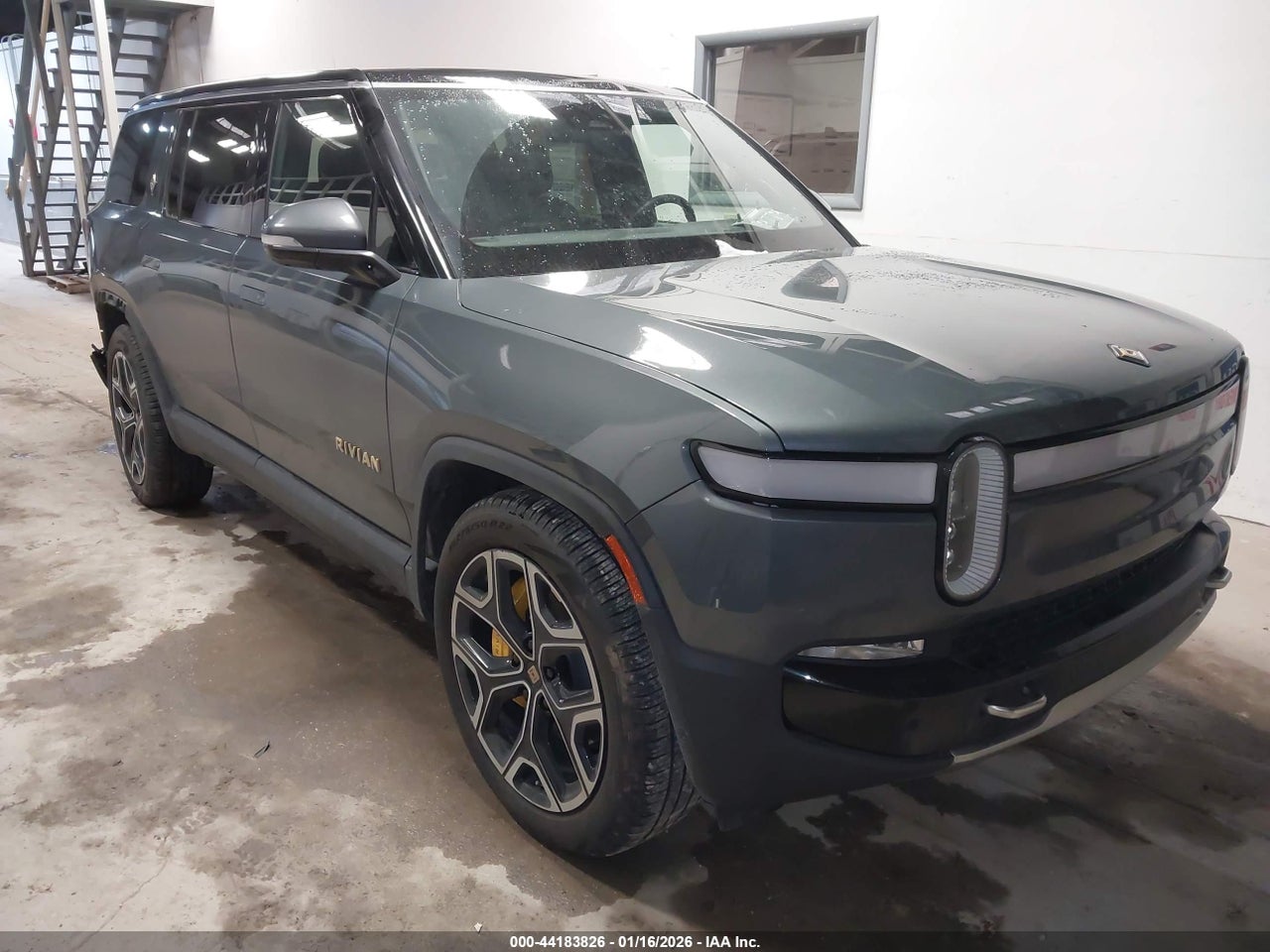7PDSGABA1PN****** · 2023 RIVIAN R1S ADVENTURE