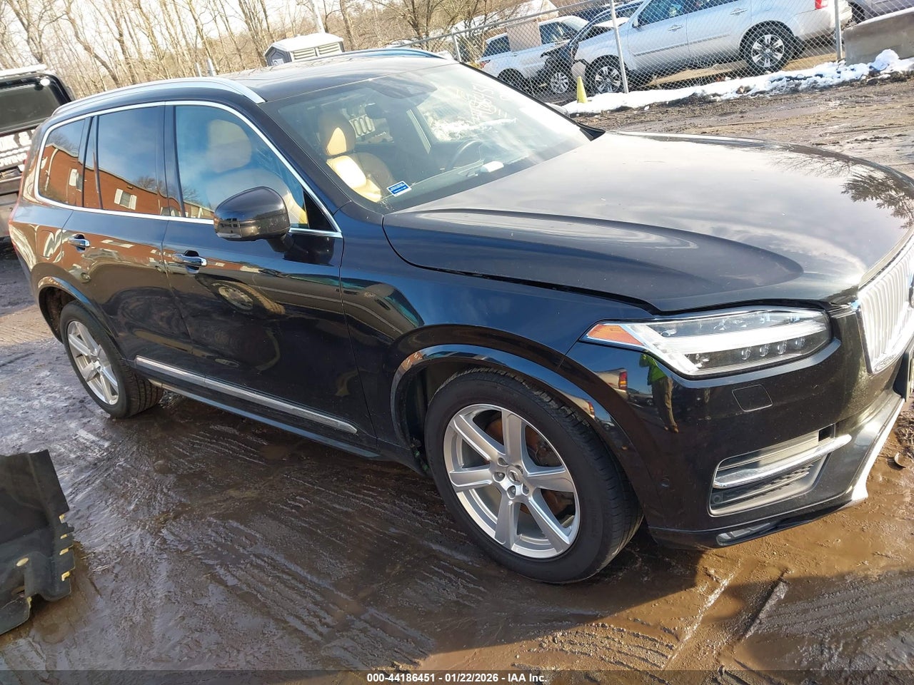 YV4A22PN8G1****** · 2016 VOLVO XC90 T6 FIRST EDITION