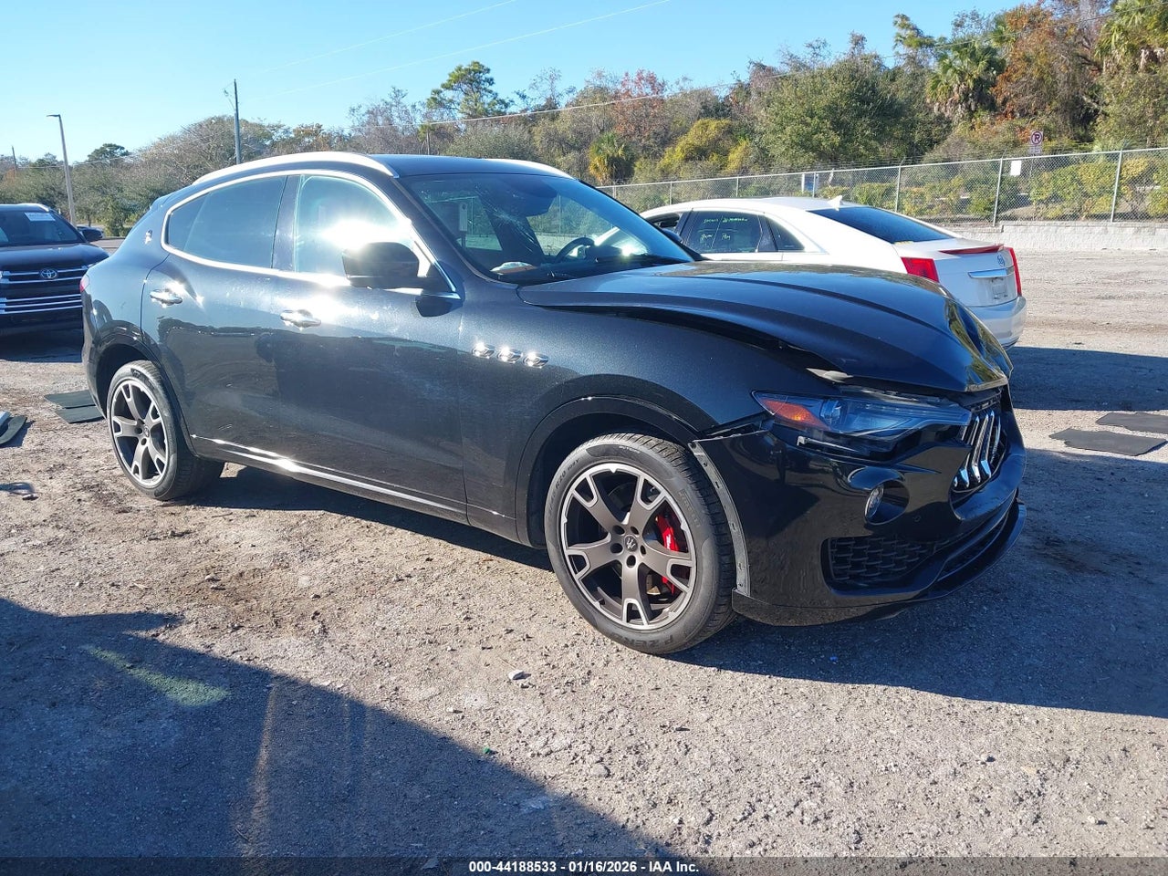 ZN661YUA4MX****** · 2021 MASERATI LEVANTE S