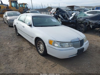 2000 LINCOLN TOWN CAR SIGNATURE
