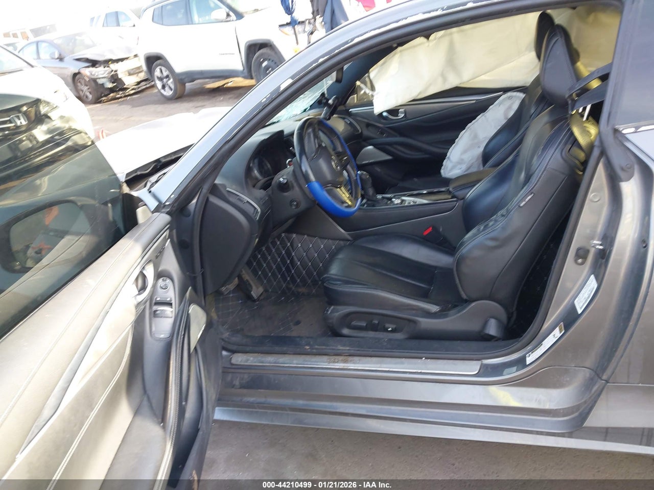 2017 INFINITI Q60 3.0T PREMIUM · 5/11