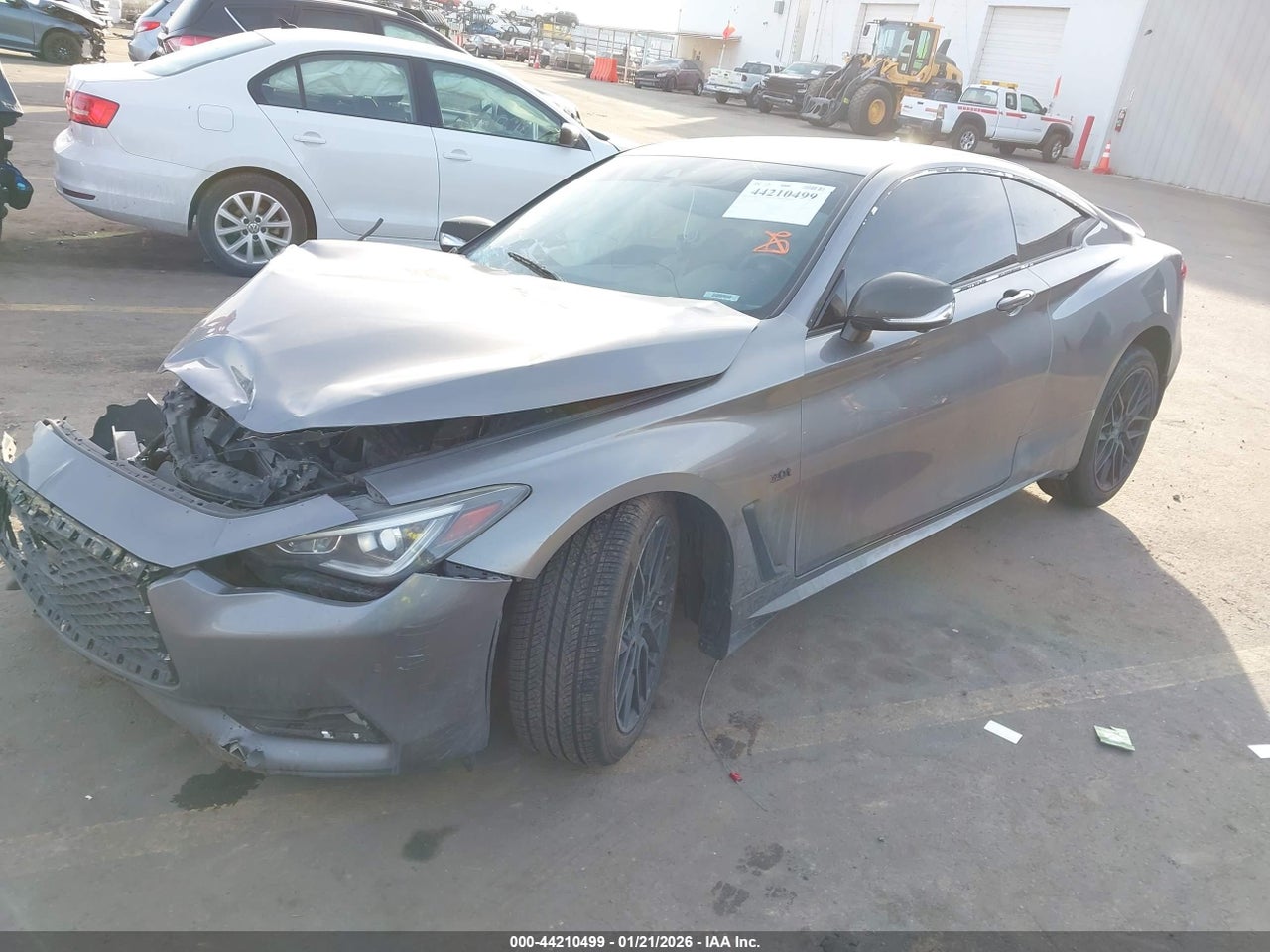 2017 INFINITI Q60 3.0T PREMIUM · 2/11