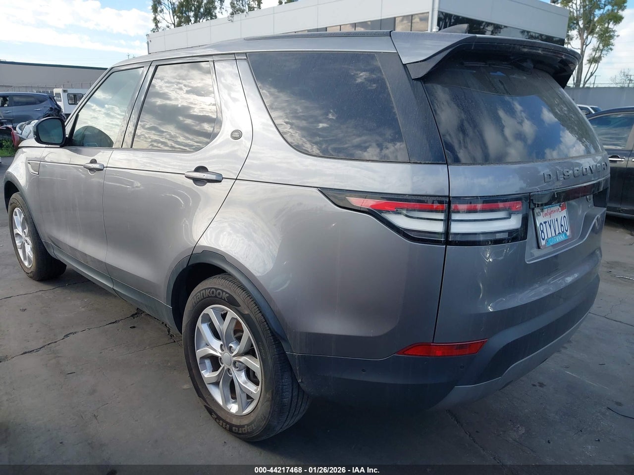 2020 LAND ROVER DISCOVERY SE · 3/11