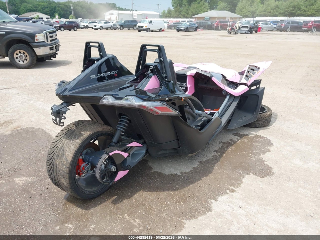 57XAARHB1P8****** · 2023 POLARIS SLINGSHOT R · 4/10