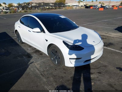 5YJ3E1EA8NF****** · 2022 TESLA MODEL 3 REAR-WHEEL DRIVE