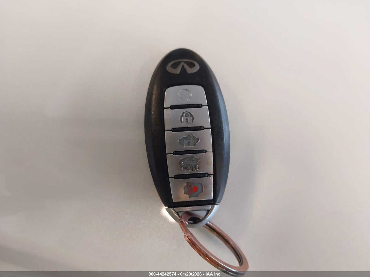 2013 INFINITI QX56   · 11/11