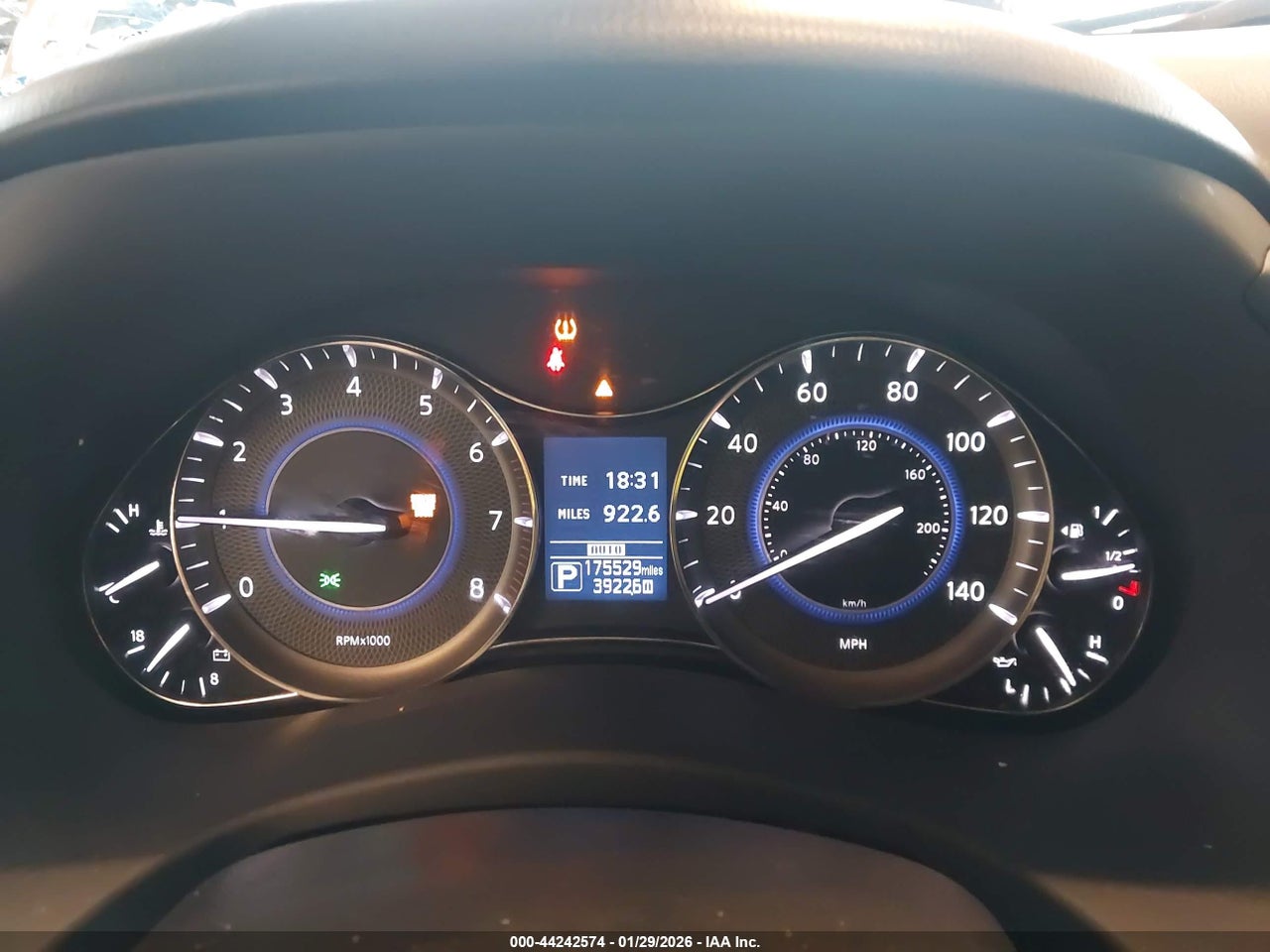 2013 INFINITI QX56   · 7/11