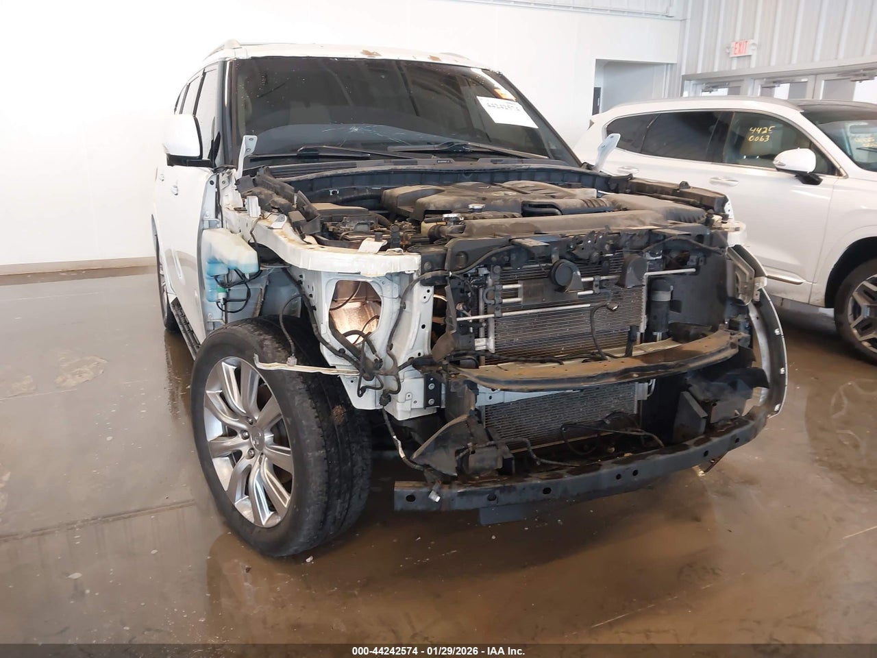 2013 INFINITI QX56   · 6/11