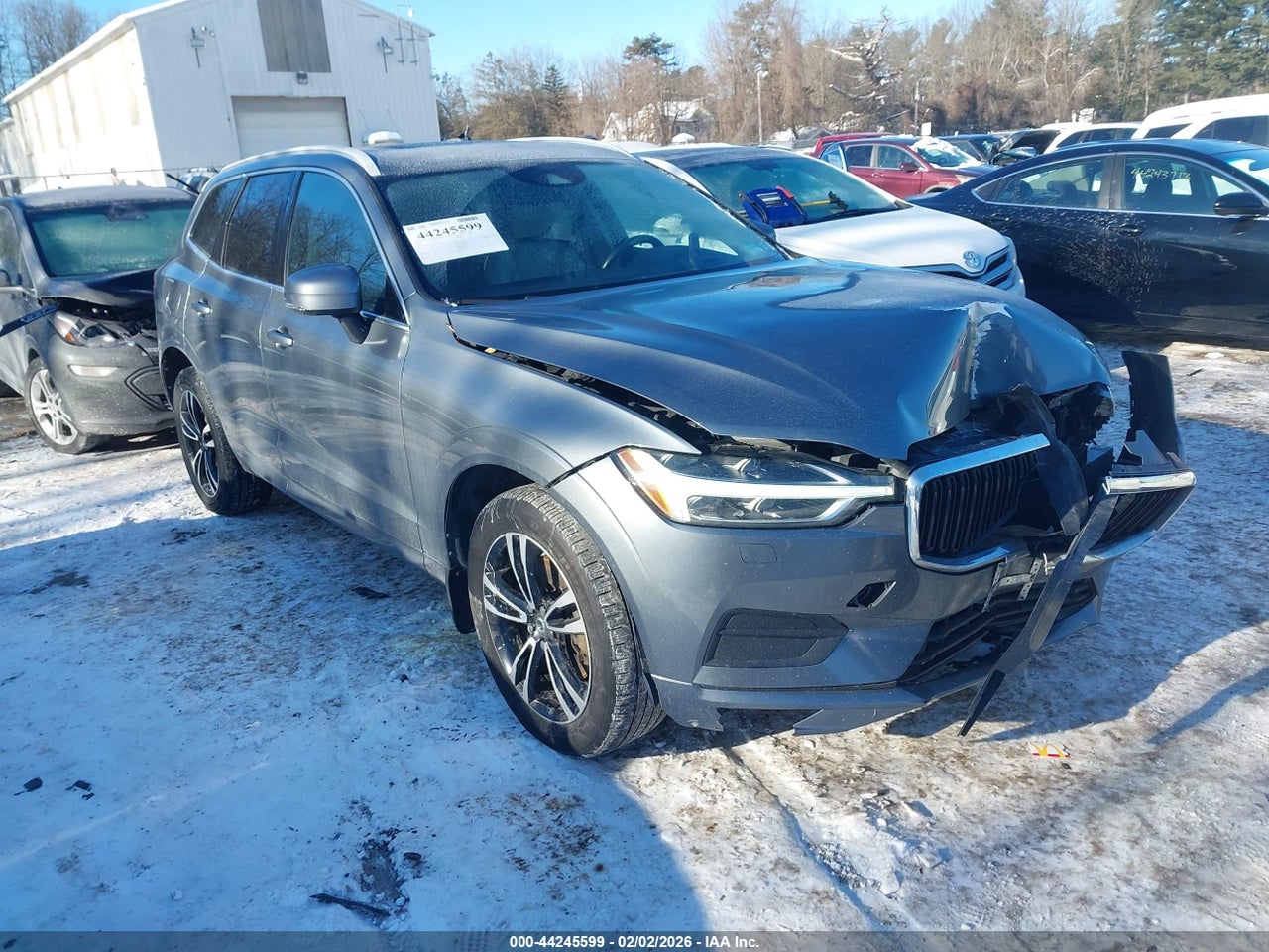 YV4A22RK2J1****** · 2018 VOLVO XC60 T6 MOMENTUM