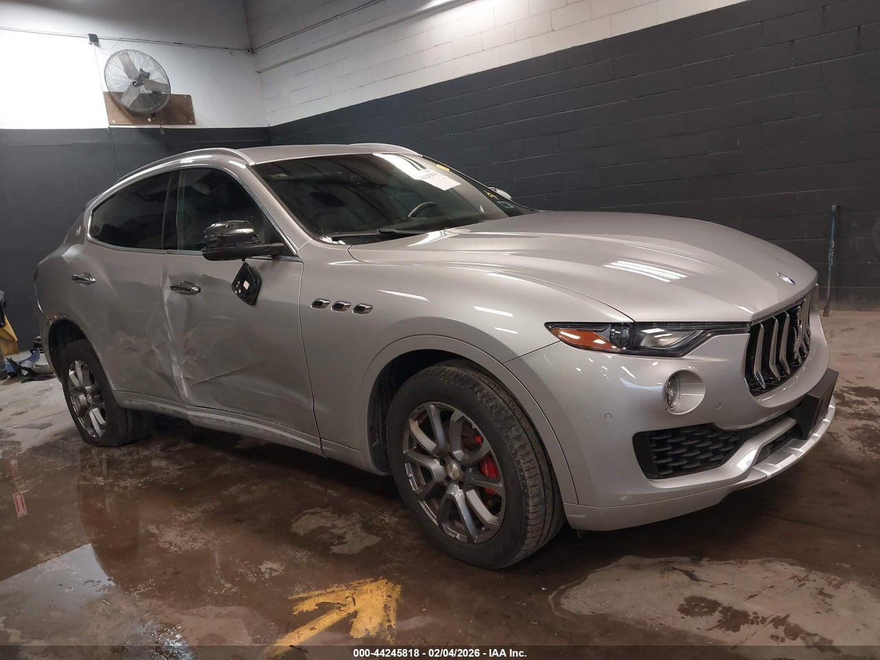 ZN661XUL8HX****** · 2017 MASERATI LEVANTE