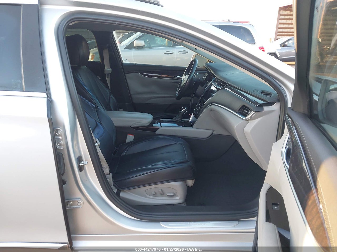 2013 CADILLAC XTS PREMIUM · 5/11
