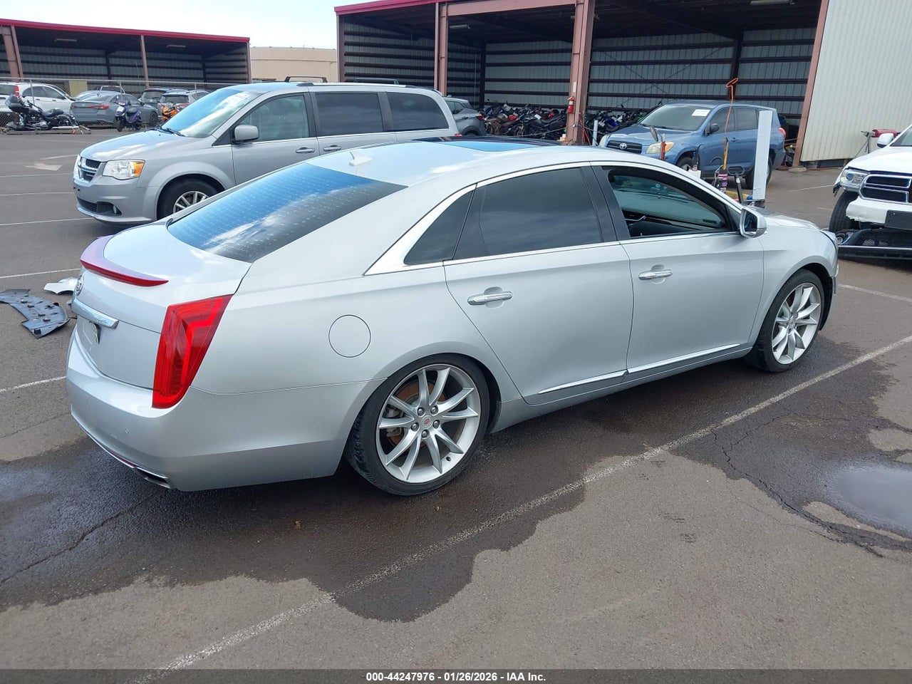 2013 CADILLAC XTS PREMIUM · 4/11