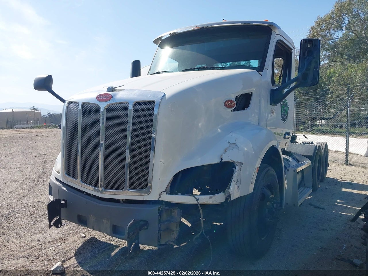 2018 PETERBILT 579 · 2/4