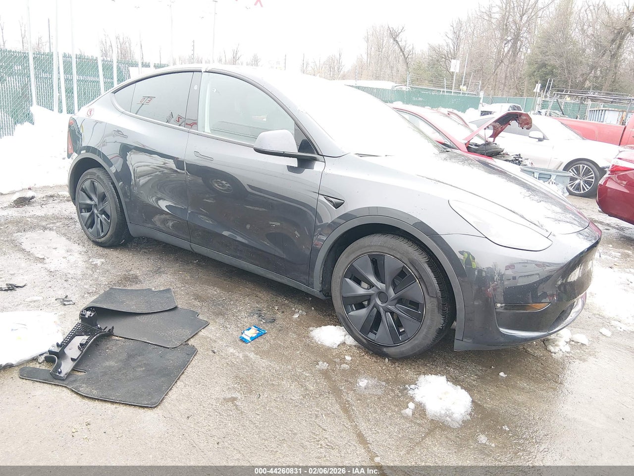 7SAYGDEE2SF****** · 2025 TESLA MODEL Y LONG RANGE DUAL MOTOR ALL-WHEEL DRIVE