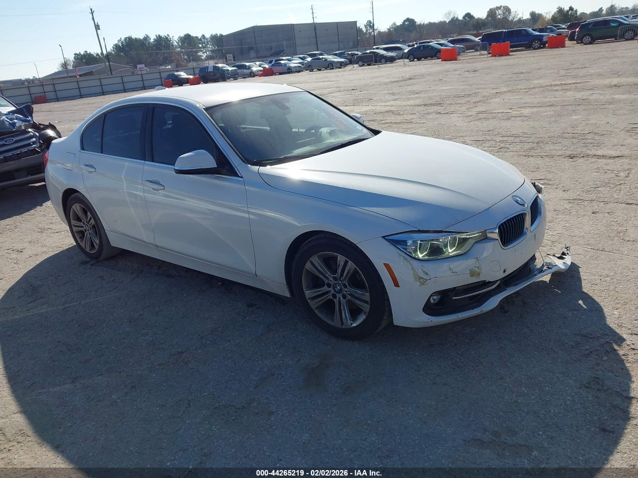 WBA8E1C50JA****** · 2018 BMW 330E IPERFORMANCE