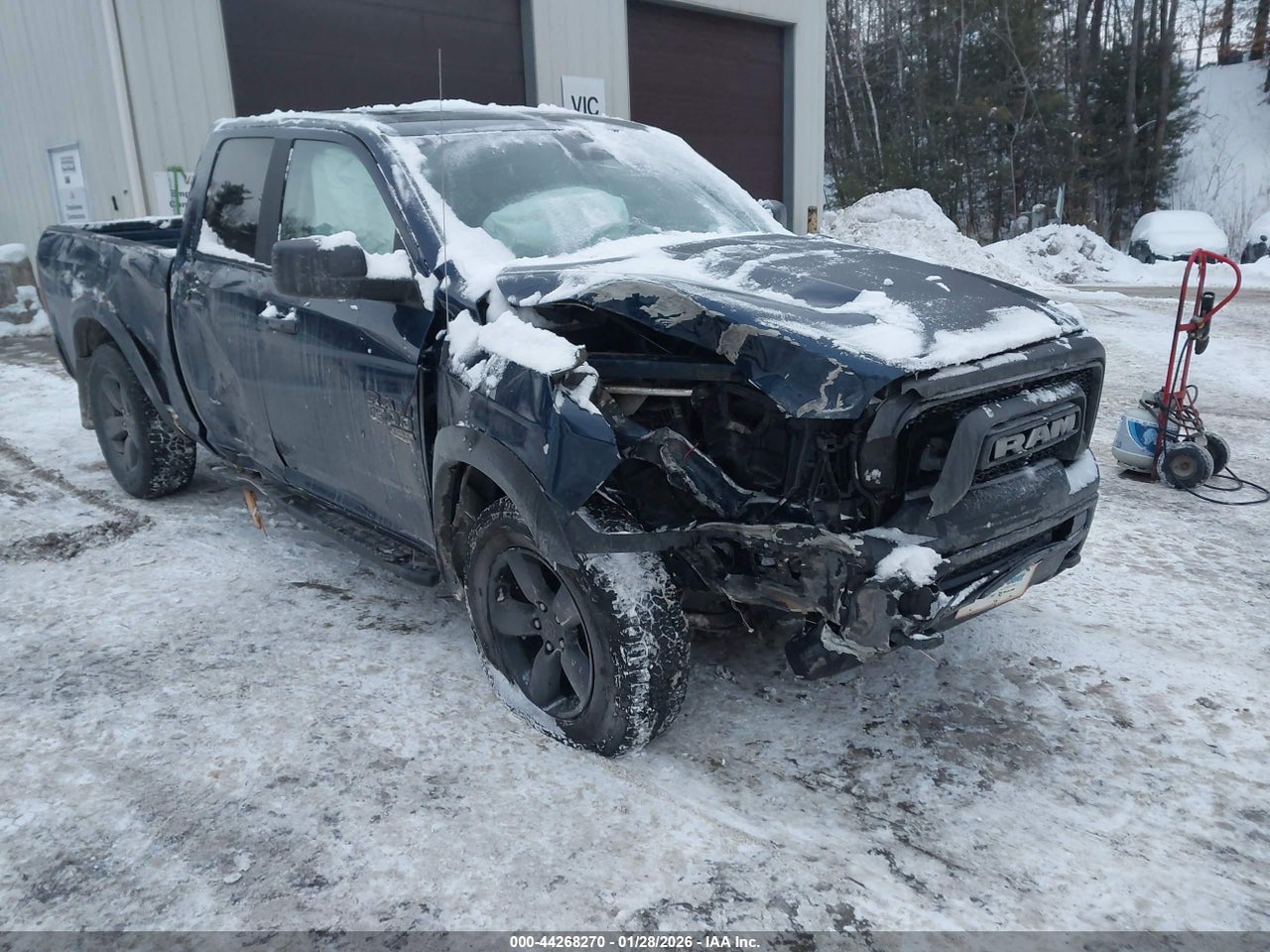 1C6RR7GG4KS****** · 2019 RAM 1500 CLASSIC WARLOCK  4X4 6'4 BOX