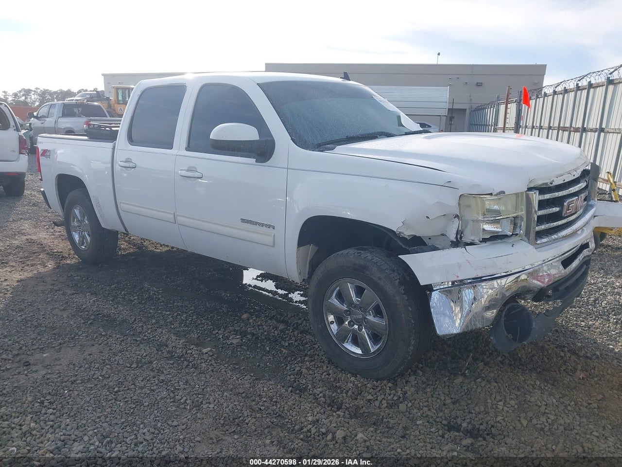 3GTP2WE35BG****** · 2011 GMC SIERRA 1500 SLT