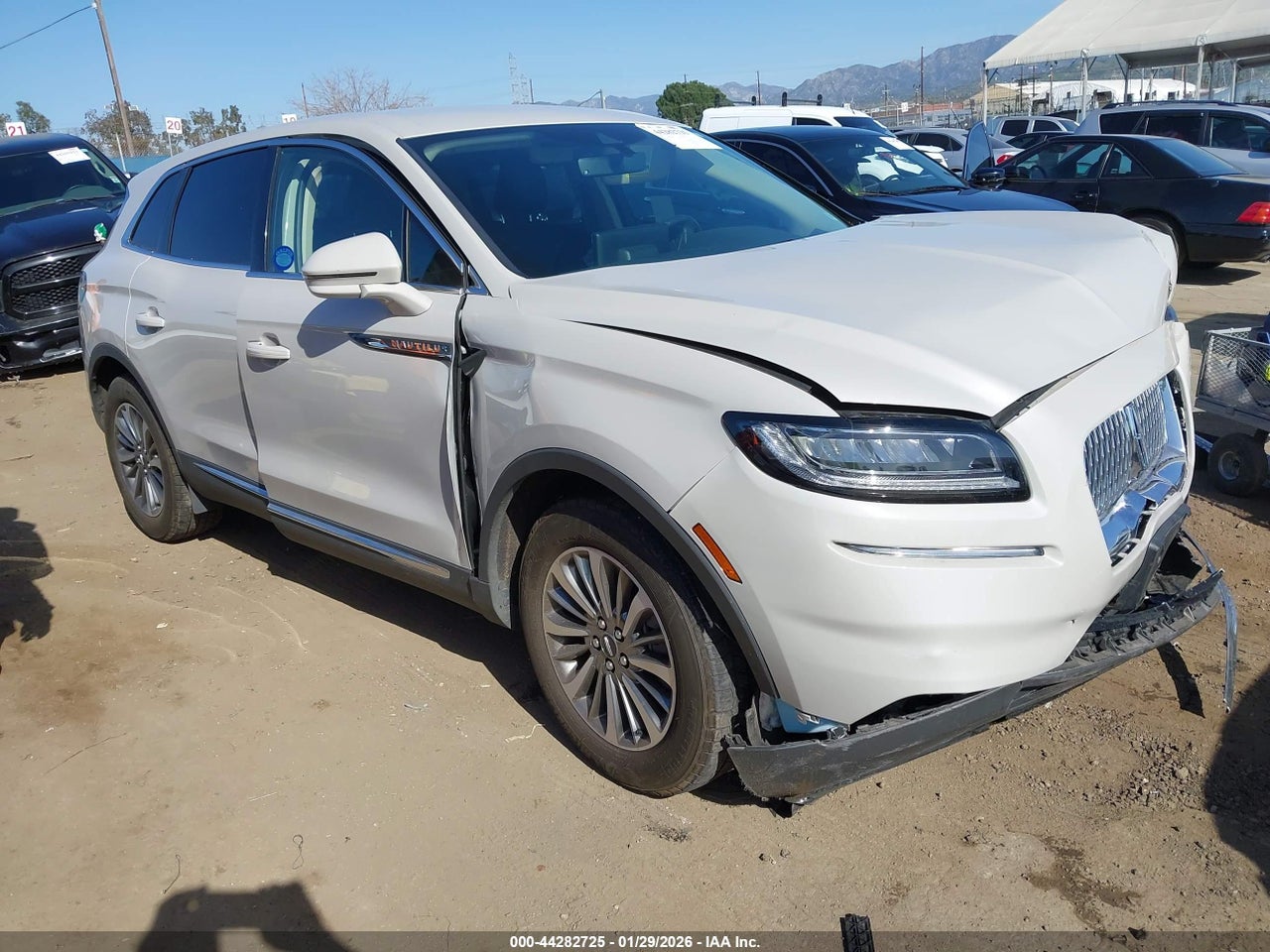 2LMPJ6J96NB****** · 2022 LINCOLN NAUTILUS STANDARD