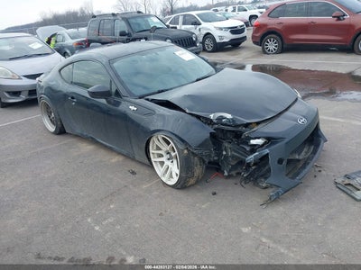 JF1ZNAA12D1****** · 2013 SCION FR-S