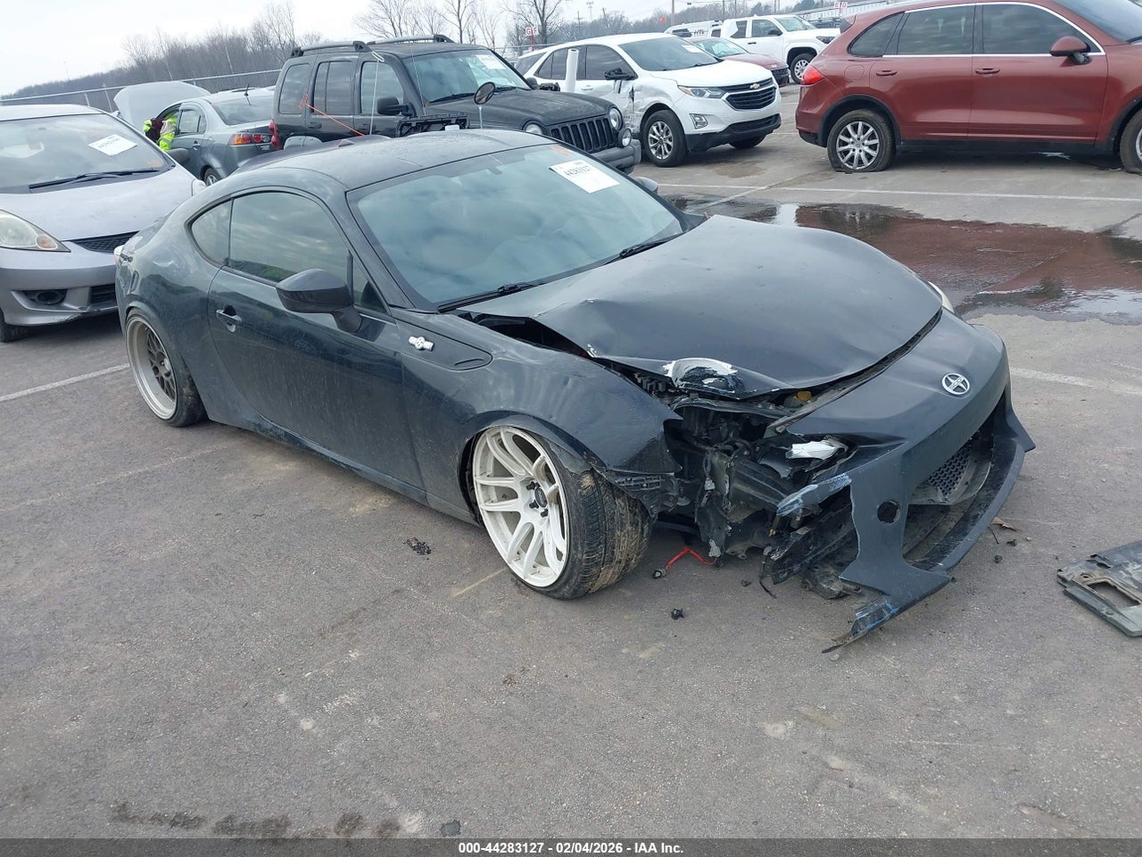 JF1ZNAA12D1****** · 2013 SCION FR-S