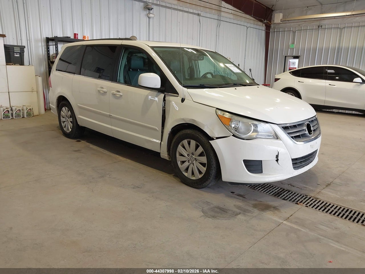 2C4RVACG8CR****** · 2012 VOLKSWAGEN ROUTAN SEL