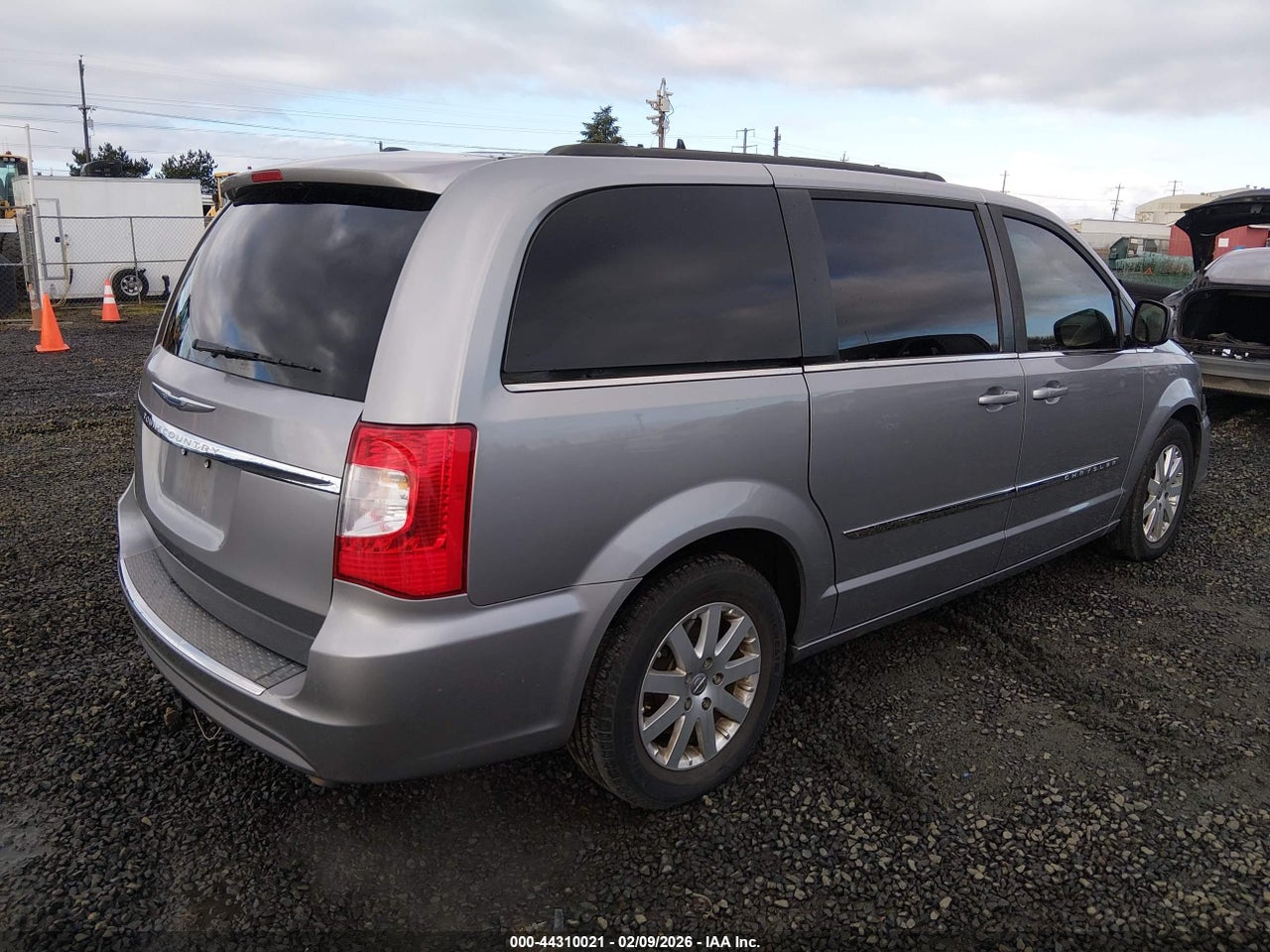 2C4RC1BG9GR****** · 2016 CHRYSLER TOWN &amp; COUNTRY TOURING · 4/11