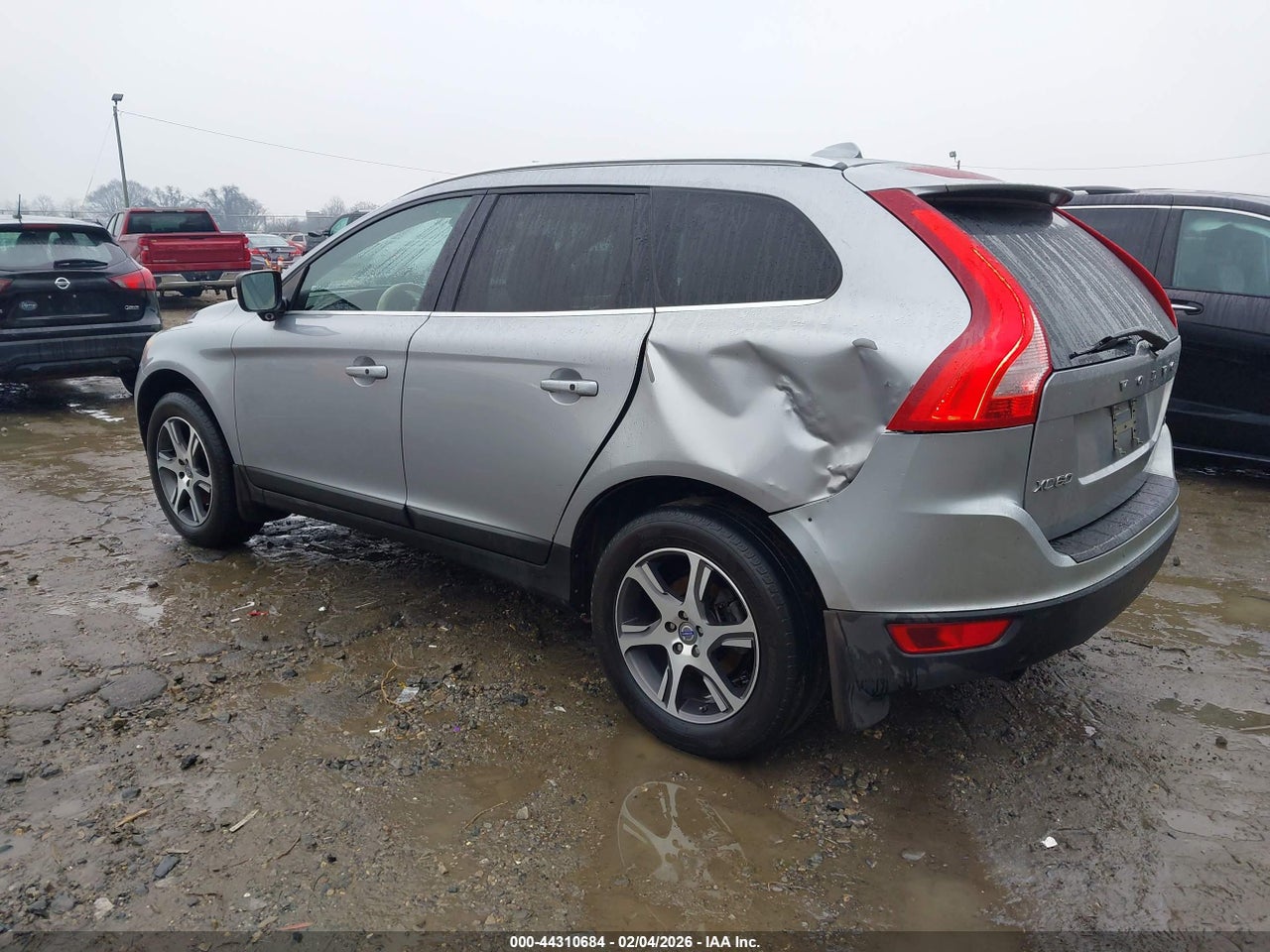 2012 VOLVO XC60 T6/T6 PLATINUM/T6 PREMIER PLUS/T6 R-DESIGN/T6 R-DESIGN PLATINUM/T6 R-DESIGN PREMIER PLUS · 3/5
