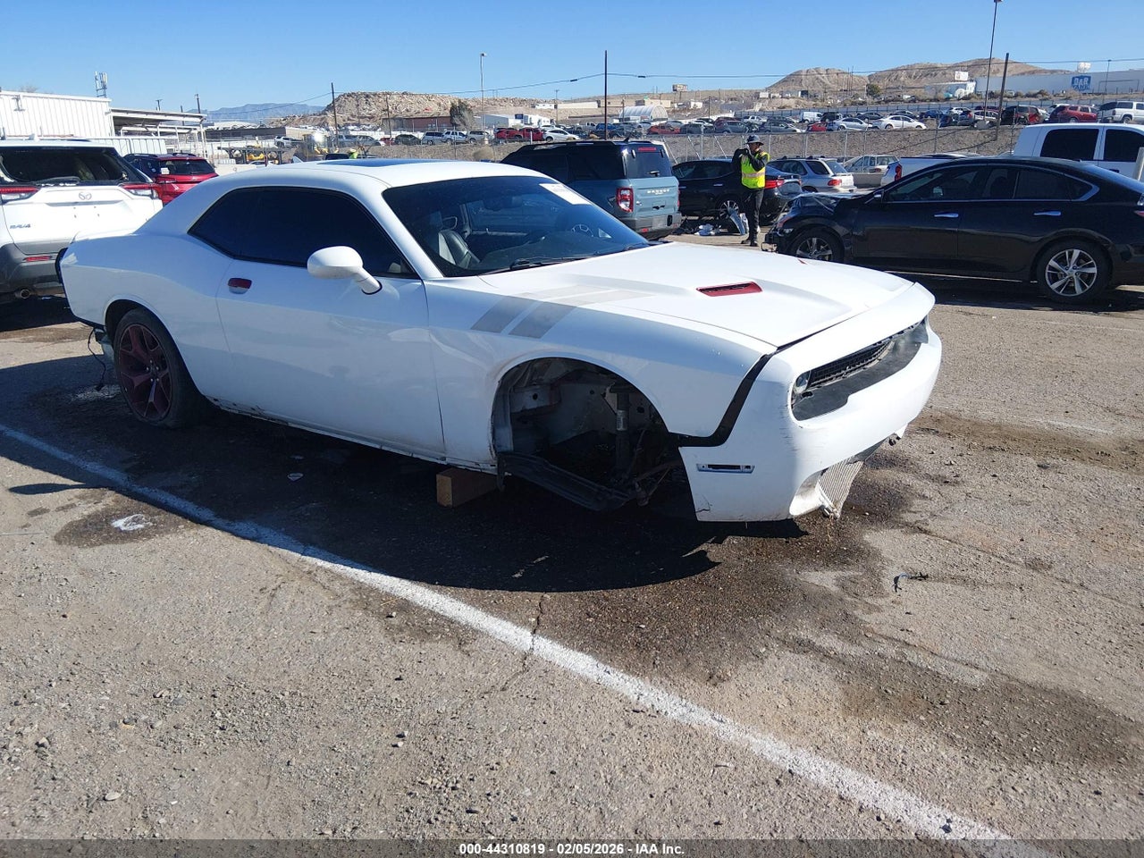 2C3CDZBG0FH****** · 2015 DODGE CHALLENGER SXT PLUS