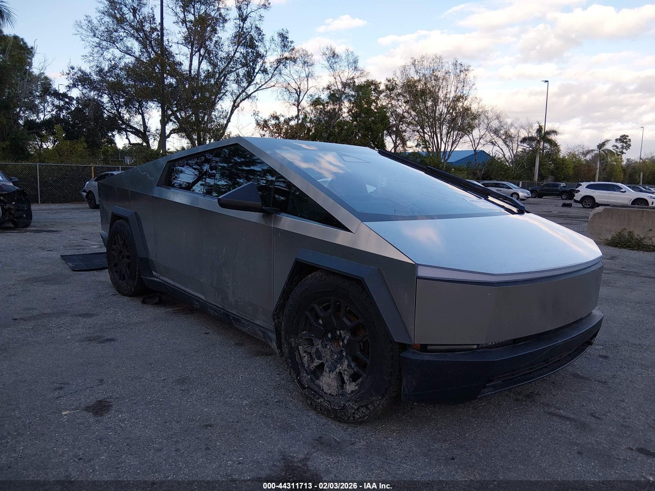 7G2CEHEE1RA****** · 2024 TESLA CYBERTRUCK CYBERBEAST