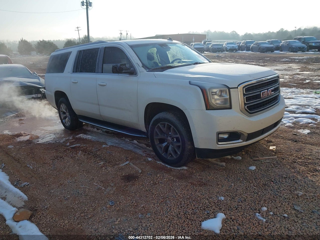 1GKS1HKC8FR****** · 2015 GMC YUKON XL 1500 SLT