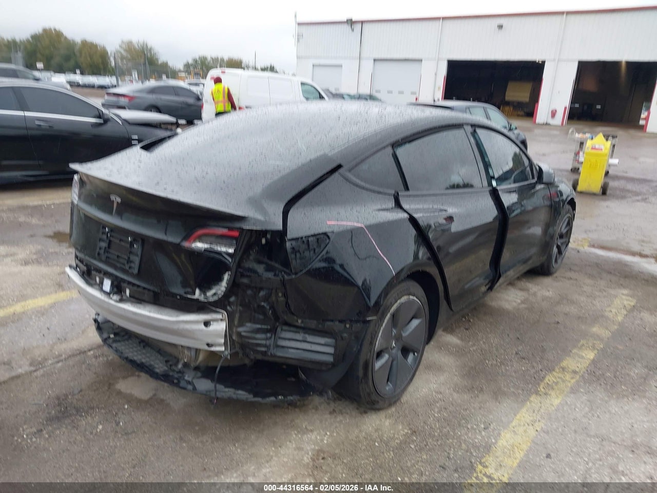 2021 TESLA MODEL 3 STANDARD RANGE PLUS REAR-WHEEL DRIVE · 4/10