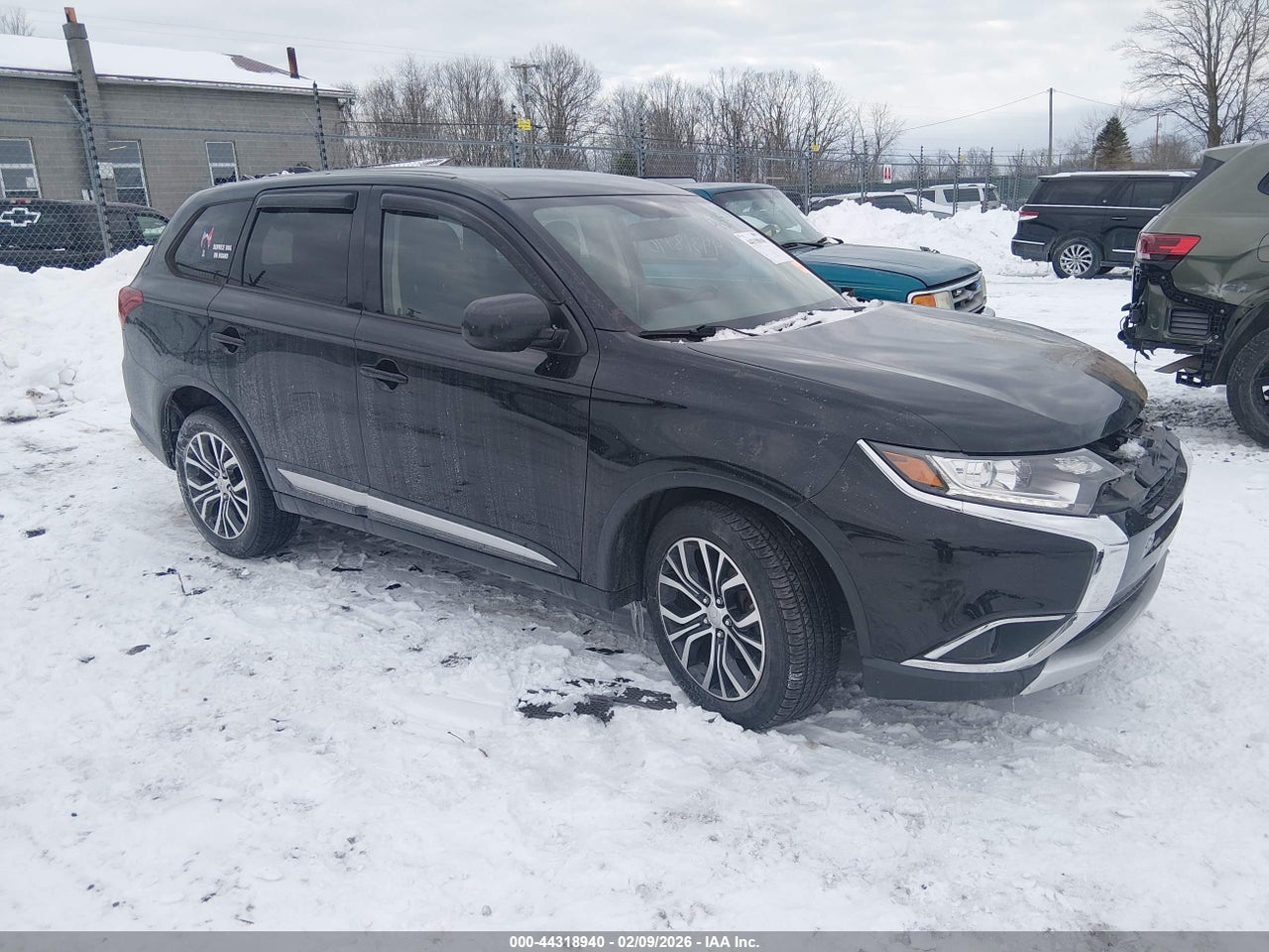 JA4AZ3A37JJ****** · 2018 MITSUBISHI OUTLANDER ES/LE/SE/SEL