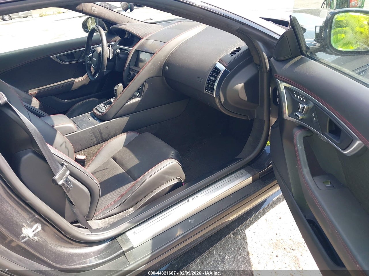2021 JAGUAR F-TYPE R AWD AUTOMATIC · 5/11