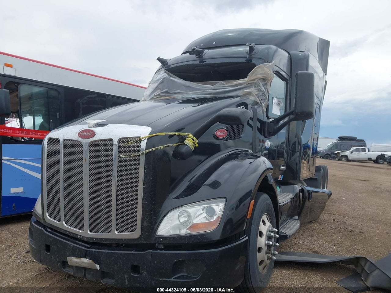 1XPBDP9X5JD****** · 2018 PETERBILT 579