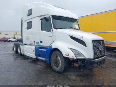 4V4NC9EH2NN****** · 2022 VOLVO VNL