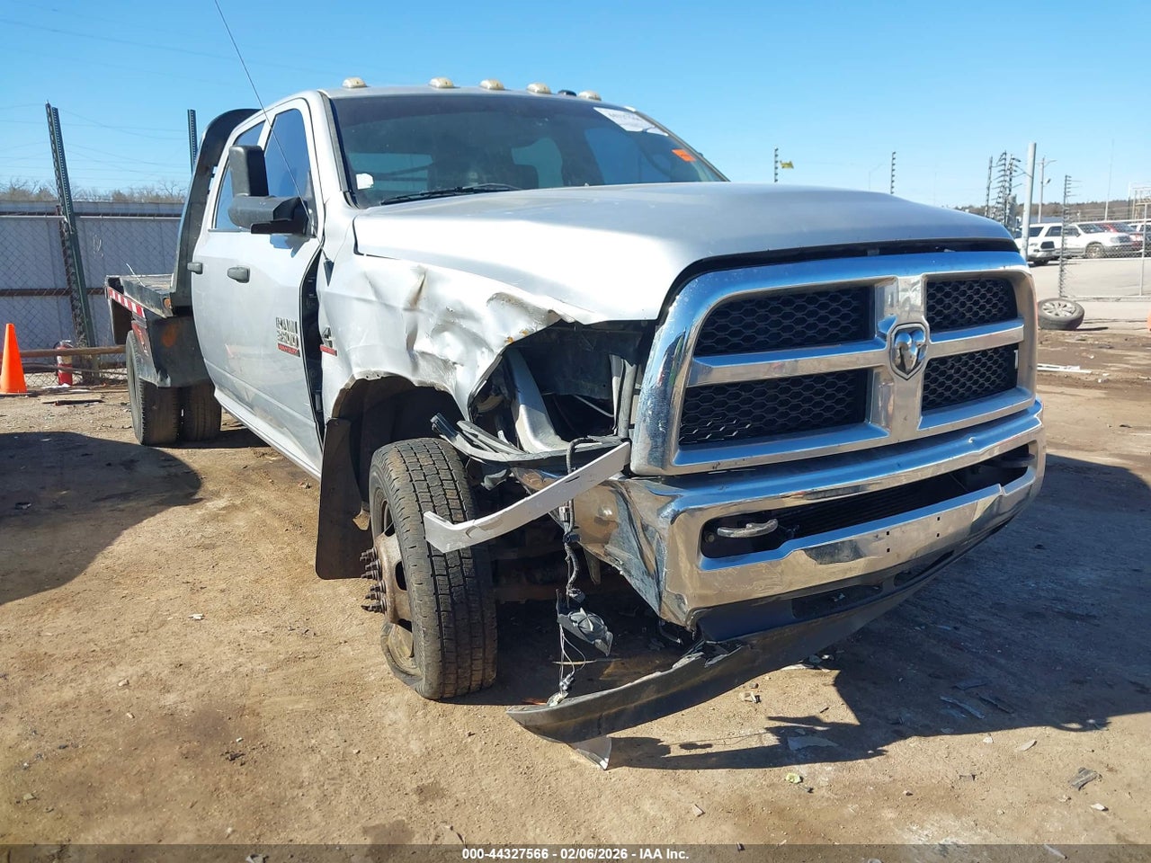 3C63RRGL9FG****** · 2015 RAM 3500 TRADESMAN
