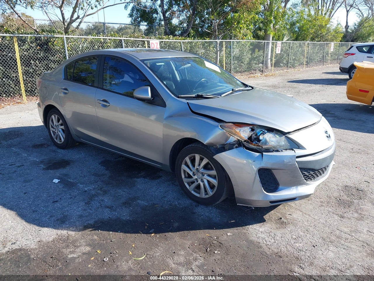 JM1BL1W86C1****** · 2012 MAZDA MAZDA3 I GRAND TOURING