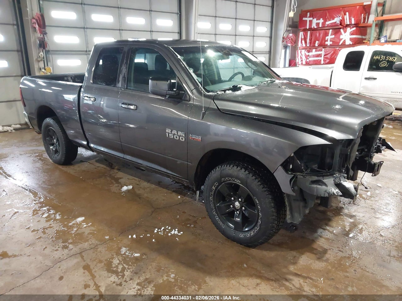 1C6RR7GT1HS****** · 2017 RAM 1500 SLT  4X4 6'4 BOX