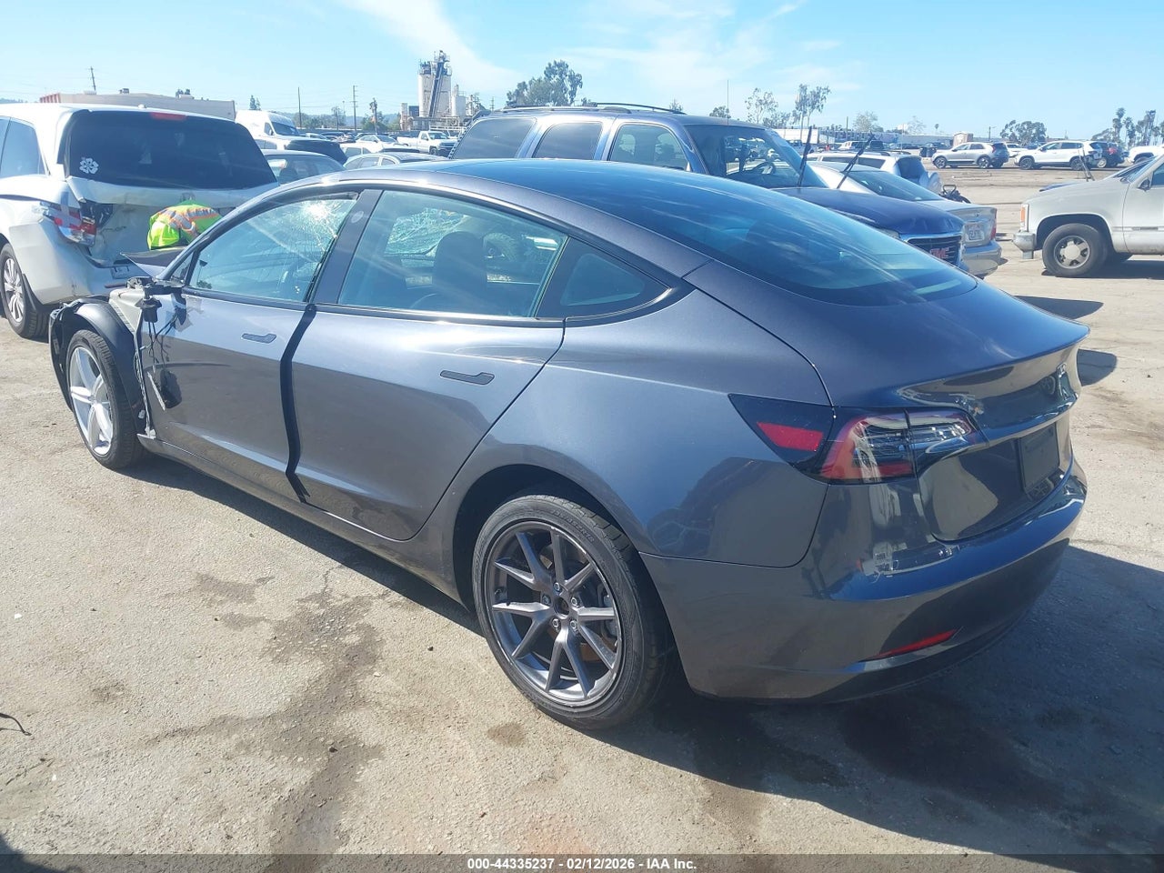 2023 TESLA MODEL 3 REAR-WHEEL DRIVE · 3/10